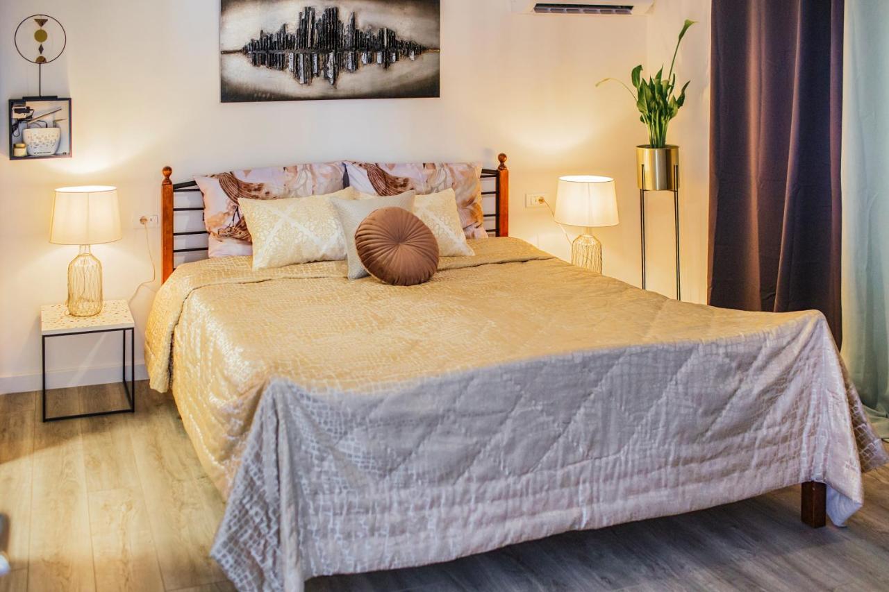 Nora Apartment
